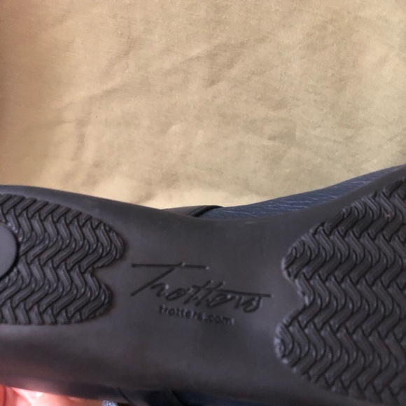 Navy Sugar Flat - Trotters - Picture 9 of 11